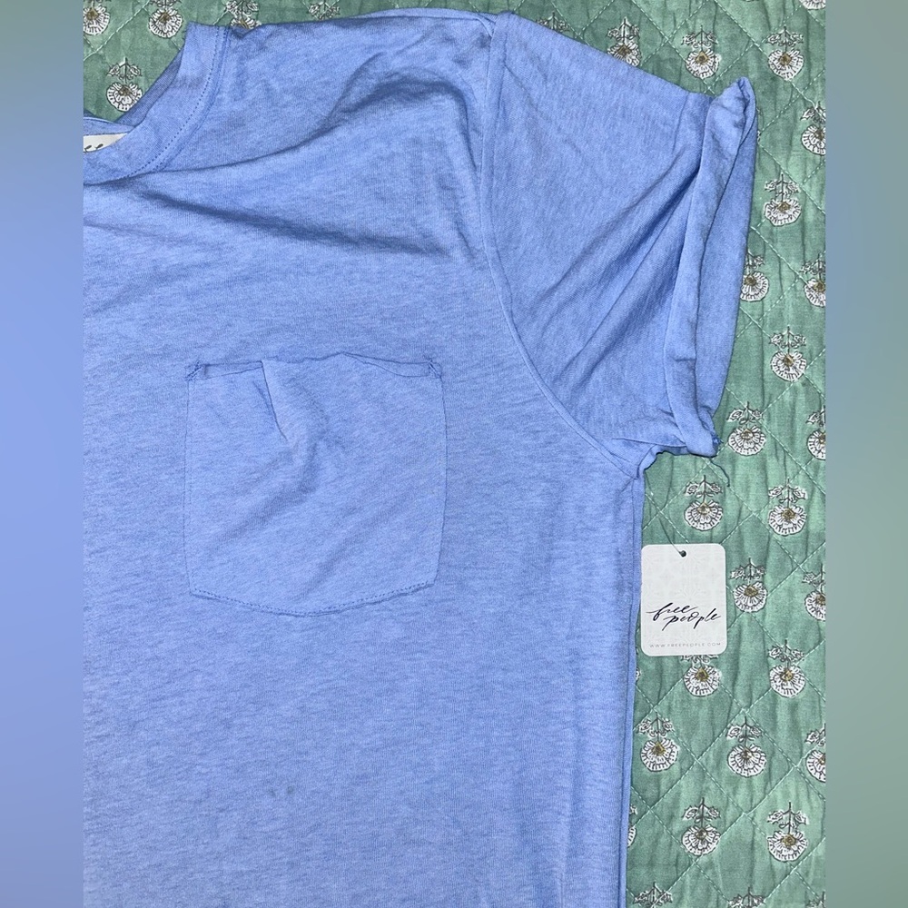 We the Free Short Sleeved Tee Shirt With Single Pocket in Frozen Violet M NWT - Picture 8 of 12